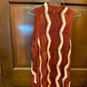 Long beautiful sleeveless cardigan